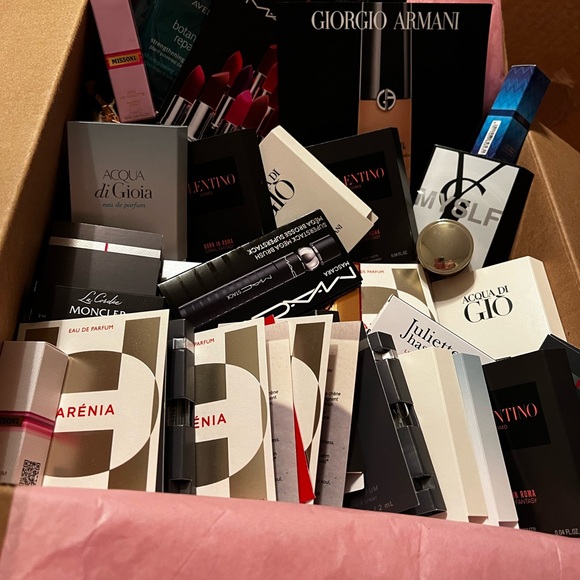 MAC Cosmetics Lipstick Collection - Bold Red and Pink - Picture 2 of 4